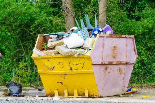 Choosing waste management services in Shoreditch